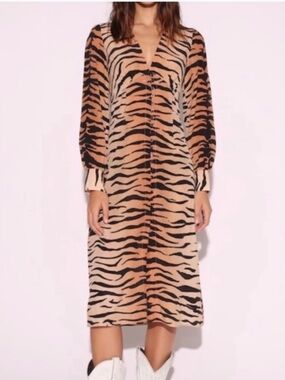 Realisation Par Vivien Tiger Dress